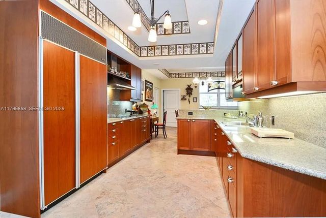 20165 NE 39 Place 403, Aventura, FL 33180