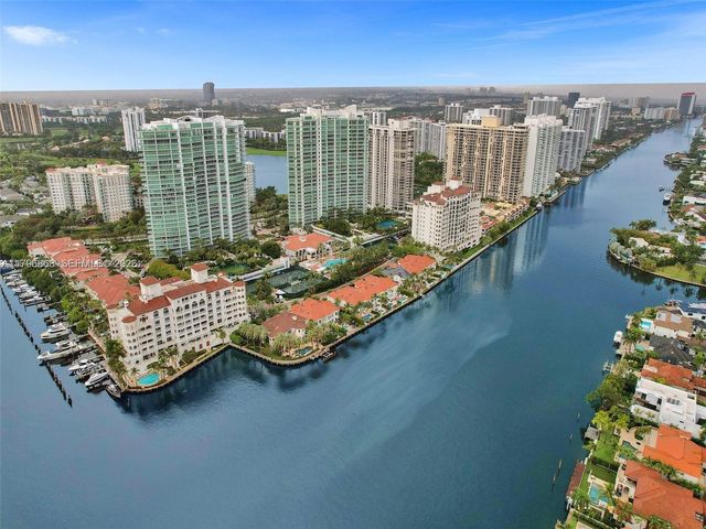 20165 NE 39 Place 403, Aventura, FL 33180