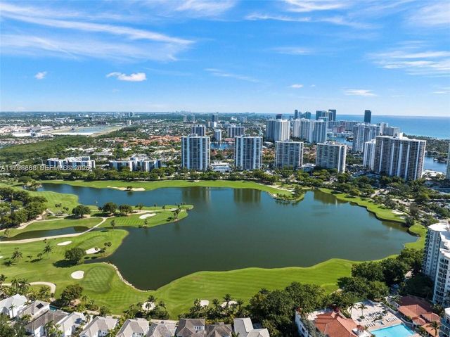 20165 NE 39 Place 403, Aventura, FL 33180