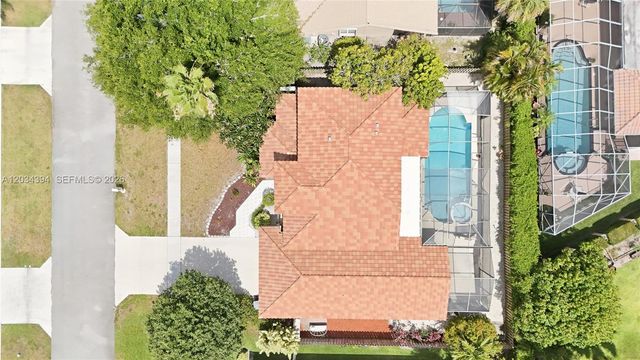 9612 N Carousel Cir N, Boca Raton, FL 33434