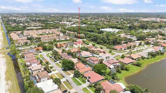 9612 N Carousel Cir N, Boca Raton, FL 33434