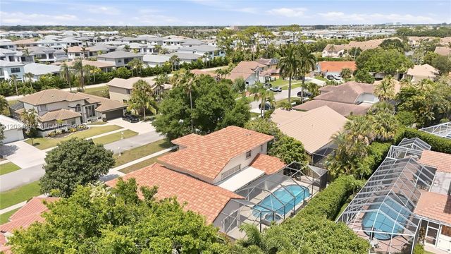 9612 N Carousel Cir N, Boca Raton, FL 33434
