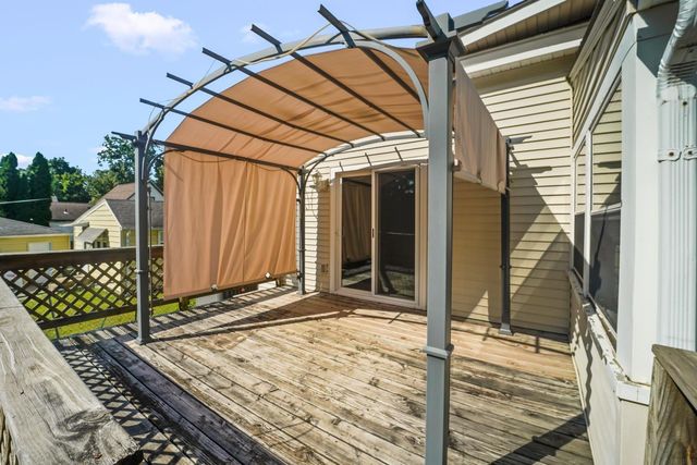 1404 Walnut Street, Cedar Falls, IA 50613