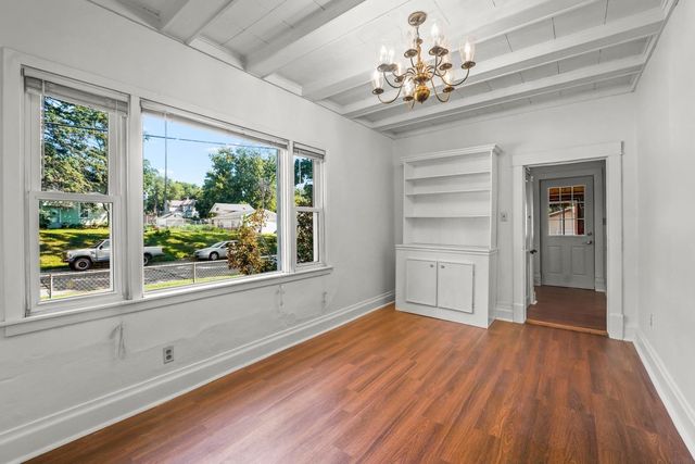 1404 Walnut Street, Cedar Falls, IA 50613