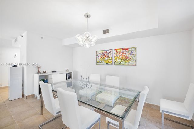 4000 Towerside Ter 1102, Miami, FL 33138