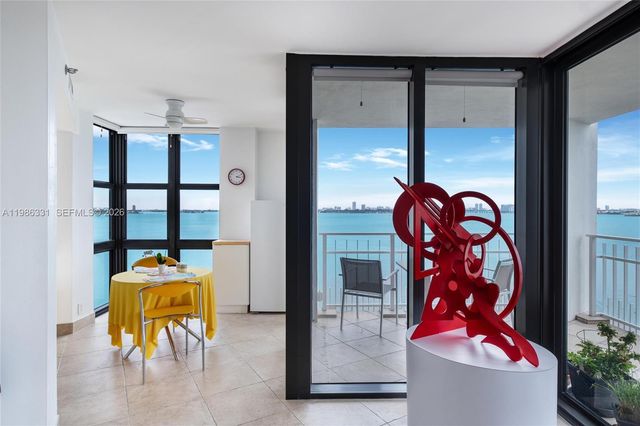 4000 Towerside Ter 1102, Miami, FL 33138