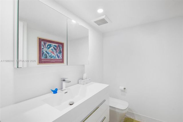 4000 Towerside Ter 1102, Miami, FL 33138