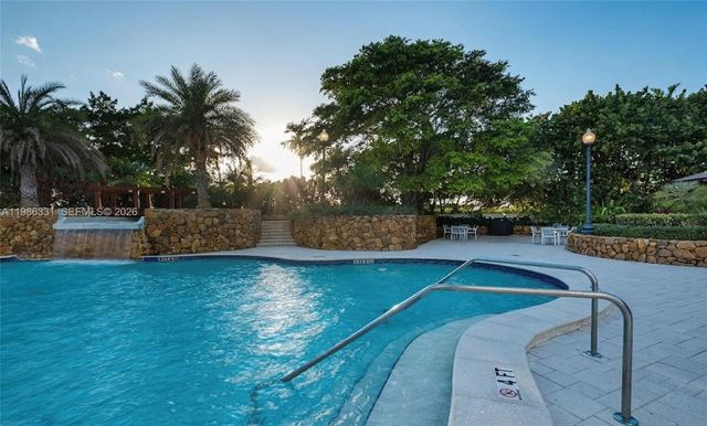 4000 Towerside Ter 1102, Miami, FL 33138