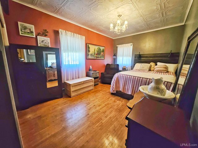 212 Wilson Avenue, Kingsford, MI 49802