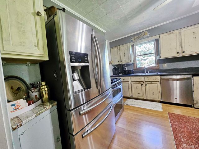 212 Wilson Avenue, Kingsford, MI 49802