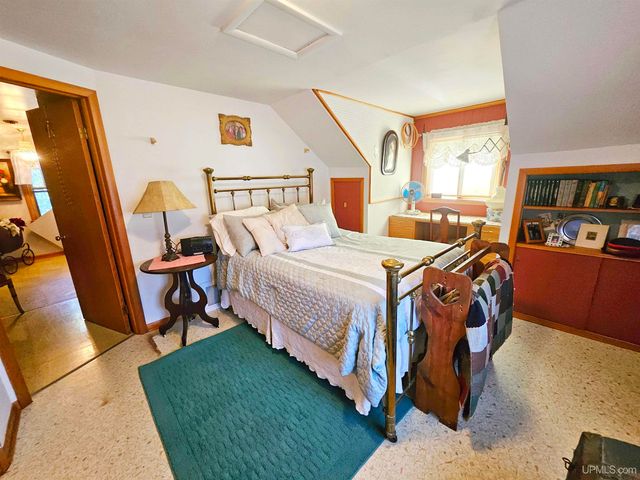 212 Wilson Avenue, Kingsford, MI 49802