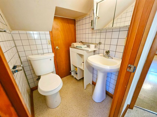 212 Wilson Avenue, Kingsford, MI 49802