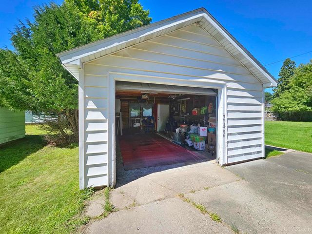 212 Wilson Avenue, Kingsford, MI 49802