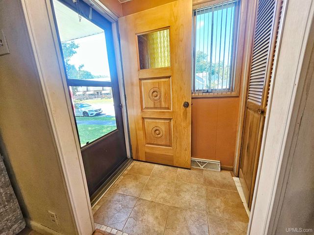 212 Wilson Avenue, Kingsford, MI 49802