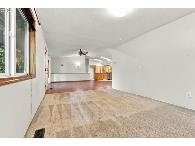 25717 Ne DEER RIDGE Rd, Yacolt, WA 98675