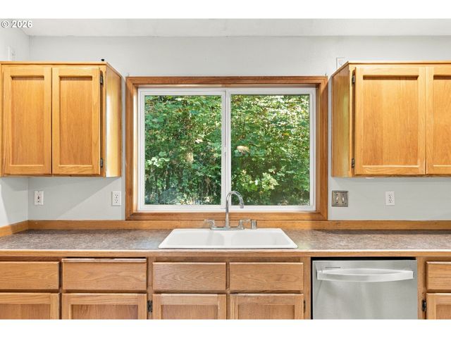 25717 Ne DEER RIDGE Rd, Yacolt, WA 98675