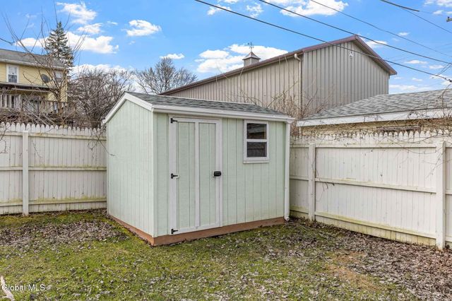 51 Milo Street, Hudson, NY 12534