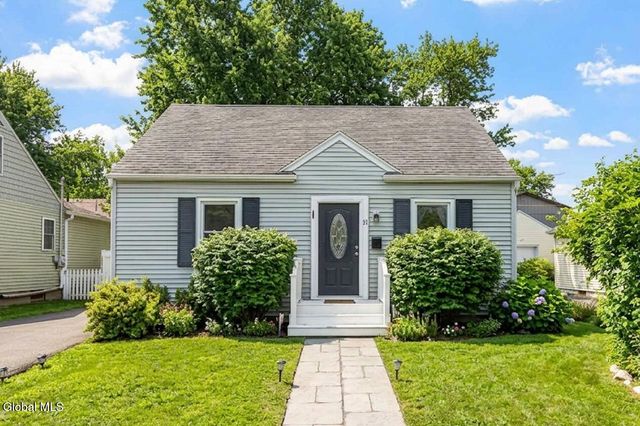 51 Milo Street, Hudson, NY 12534