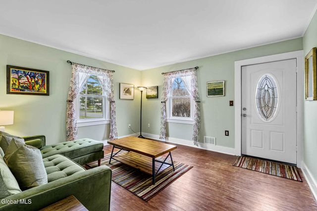 51 Milo Street, Hudson, NY 12534