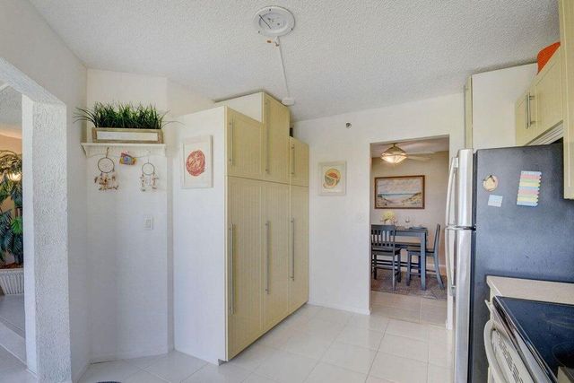 3465 Via Poinciana 803, Lake Worth, FL 33467