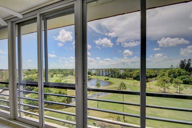 3465 Via Poinciana 803, Lake Worth, FL 33467