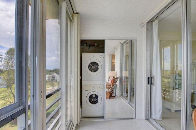 3465 Via Poinciana 803, Lake Worth, FL 33467