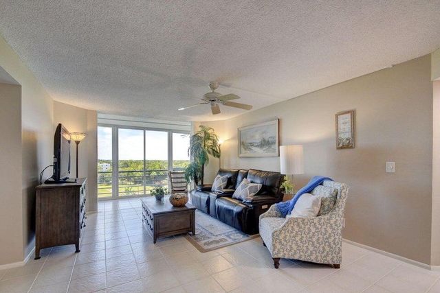 3465 Via Poinciana 803, Lake Worth, FL 33467