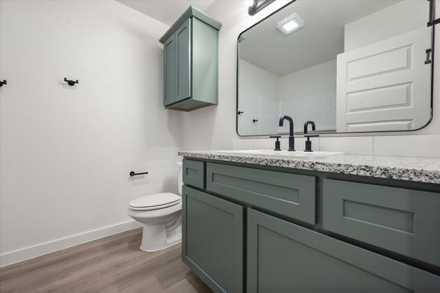 2402 Aberdeen Avenue, Wolfforth, TX 79382