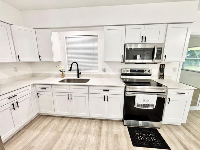 1516 AVENUE D NE, Winter Haven, FL 33881