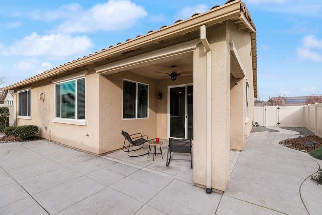 1324 Chestnut Hill Dr, Manteca, CA 95336