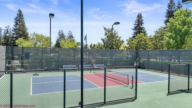 1324 Chestnut Hill Dr, Manteca, CA 95336