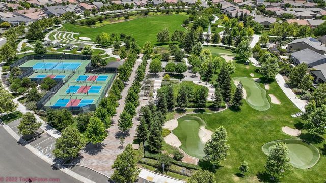 1324 Chestnut Hill Dr, Manteca, CA 95336