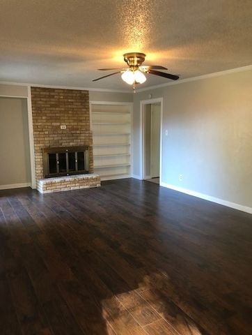 901 Downing Street, Forney, TX 75126