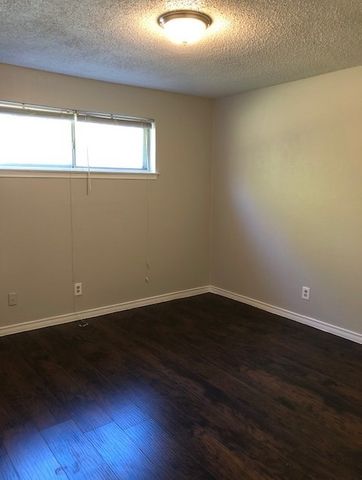 901 Downing Street, Forney, TX 75126