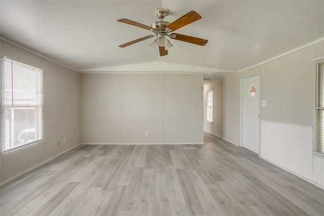 1021 Tanglewood Drive, Alvarado, TX 76009