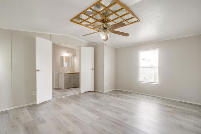 1021 Tanglewood Drive, Alvarado, TX 76009