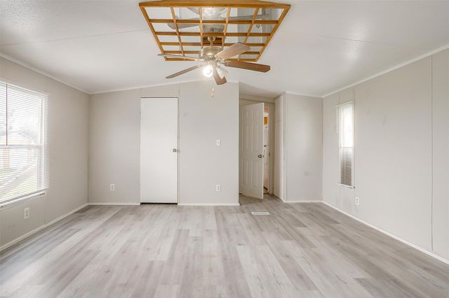 1021 Tanglewood Drive, Alvarado, TX 76009