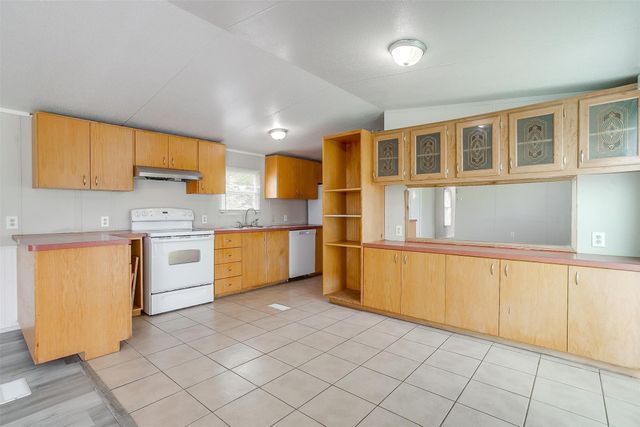 1021 Tanglewood Drive, Alvarado, TX 76009