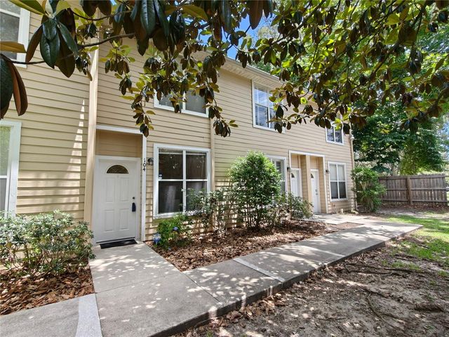 3521 SW 30TH WAY 104, Gainesville, FL 32608