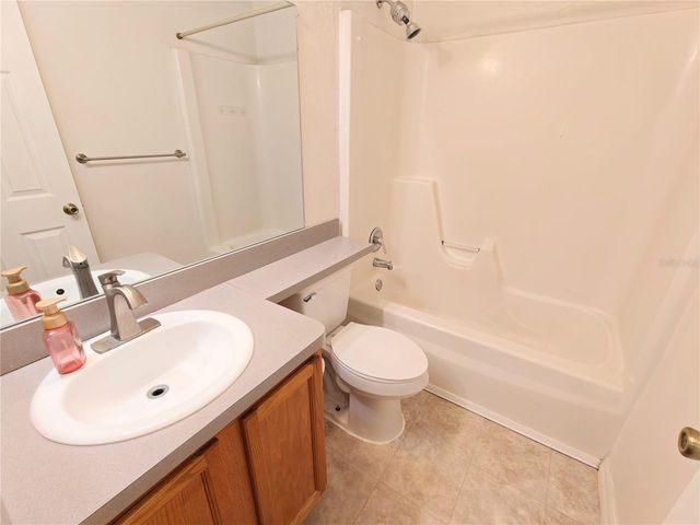 3521 SW 30TH WAY 104, Gainesville, FL 32608