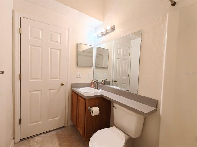3521 SW 30TH WAY 104, Gainesville, FL 32608