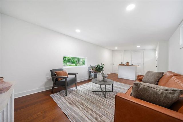 2822 Waters SW Road, Atlanta, GA 30354