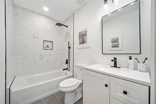 2822 Waters SW Road, Atlanta, GA 30354