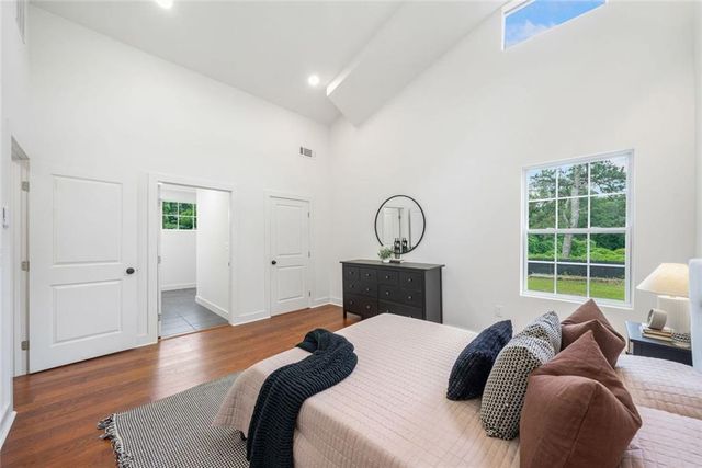 2822 Waters SW Road, Atlanta, GA 30354