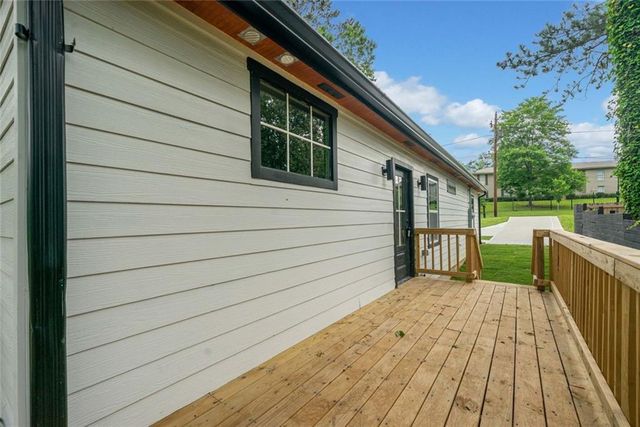 2822 Waters SW Road, Atlanta, GA 30354