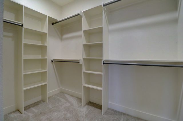 183 S Prairie Avenue, Dallas, TX 75226