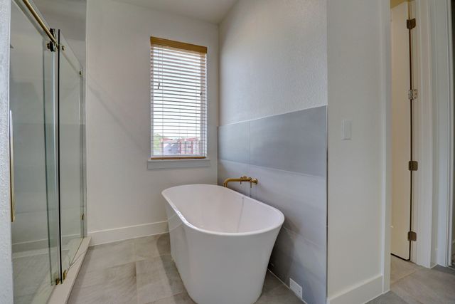 183 S Prairie Avenue, Dallas, TX 75226