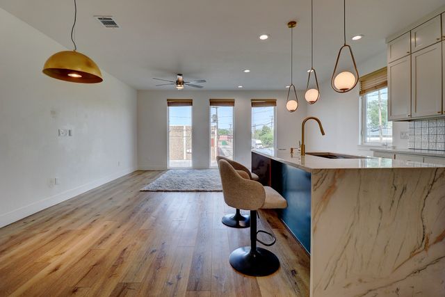 183 S Prairie Avenue, Dallas, TX 75226