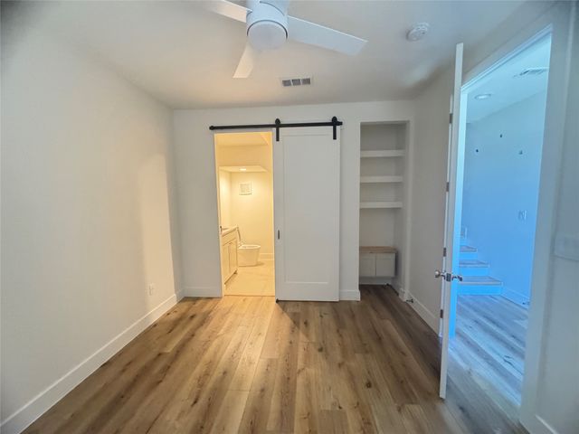 183 S Prairie Avenue, Dallas, TX 75226