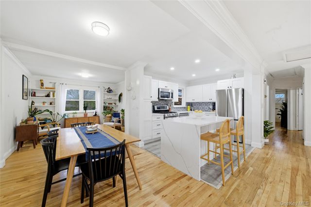229 New York Avenue, Bay Shore, NY 11706